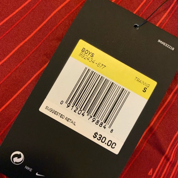 Nike Pro Athletic Tee - Picture 5 of 7